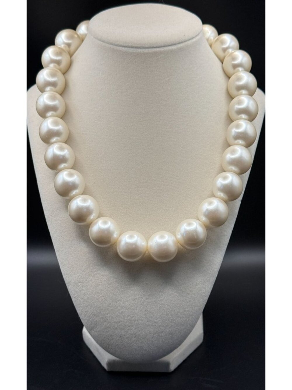 Anne Klein Faux Pearl Necklace 20 Inch Chunky Statement Gold Clasp